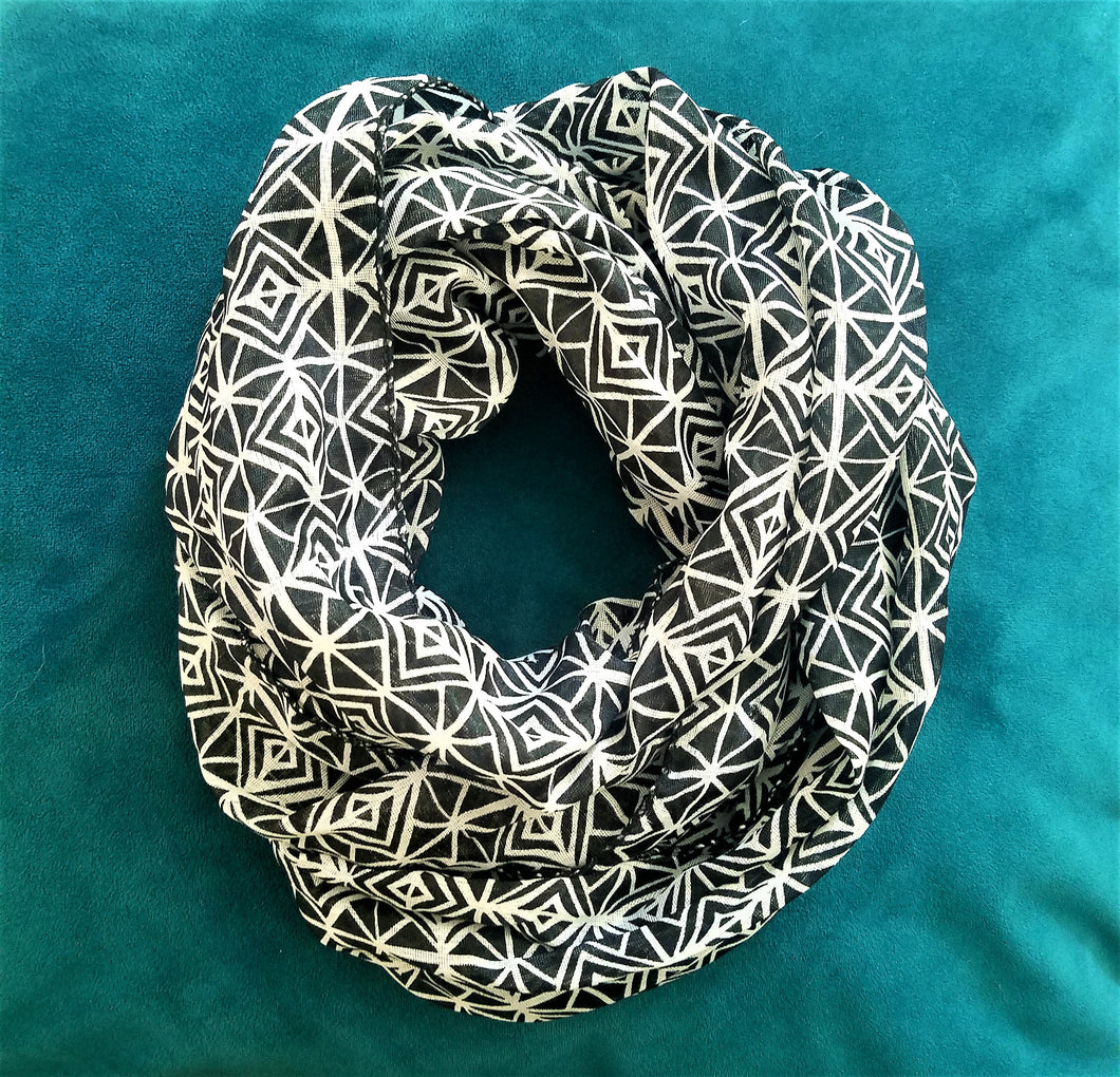 Lightweight Black & White Infinity Scarf